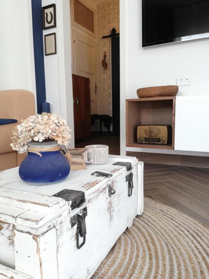 Maple Place Apartment *