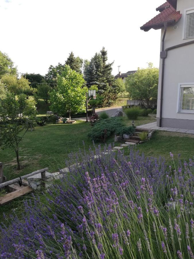 Maple Place